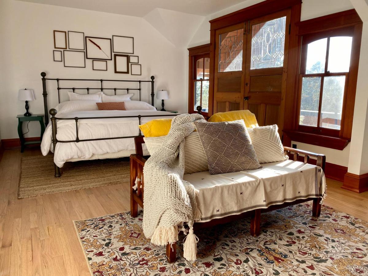 Mount Tom House Bed and Breakfast Harrisburg Esterno foto